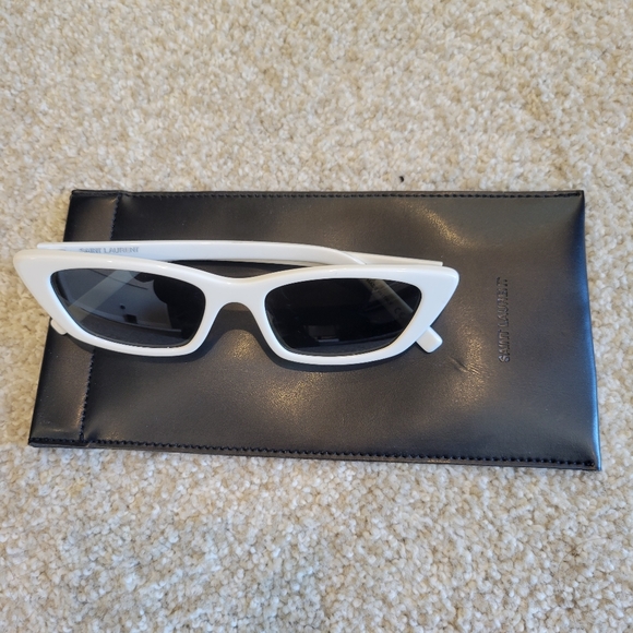 Authentic Ysl sunglasses - Picture 2 of 5